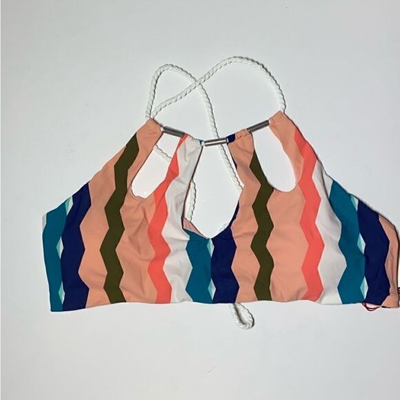 NWT MSRP $94 Red Carter Cutout Keyhole High Neck Bikini Top Women's Size Large - Picture 5 of 8